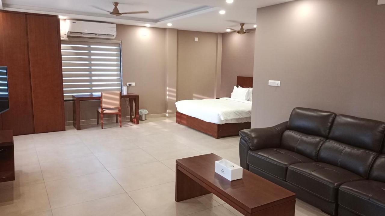 River Terrace Resort&Spa Kochi Exterior foto